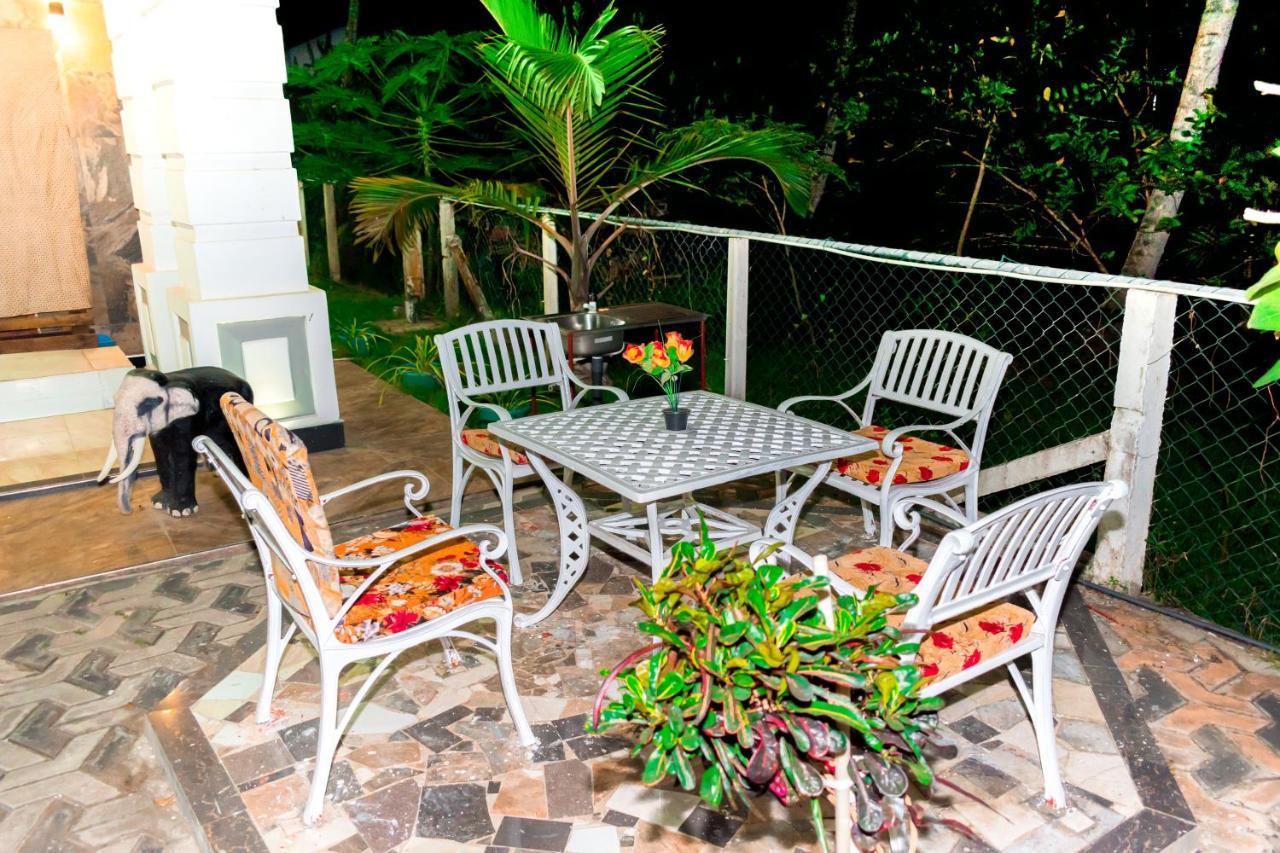 House Of Richness Hotell Negombo Exteriör bild