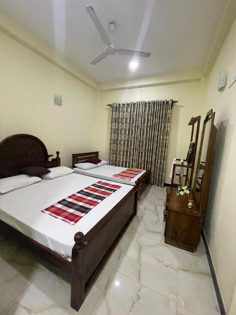 House Of Richness Hotell Negombo Exteriör bild