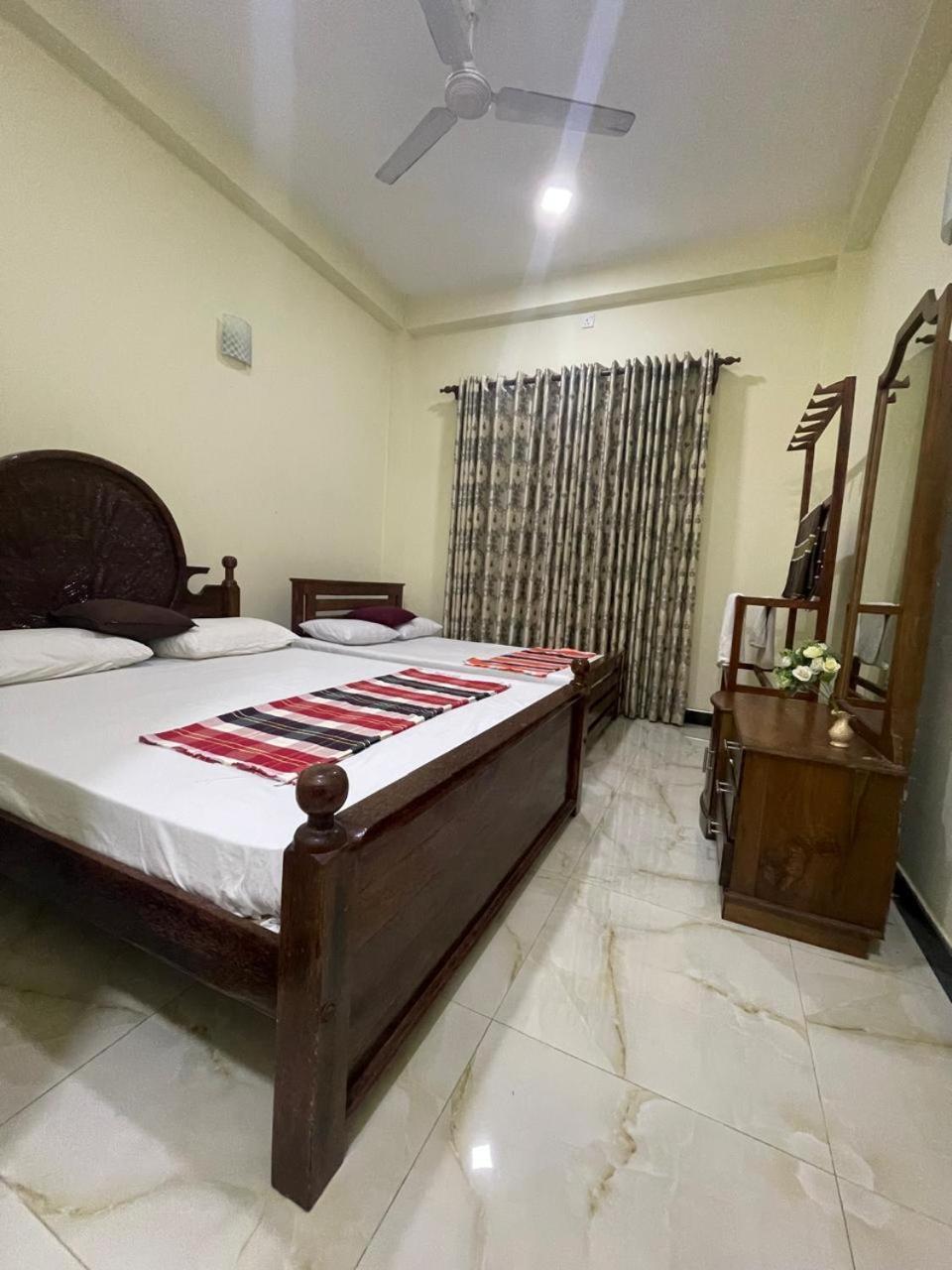 House Of Richness Hotell Negombo Exteriör bild