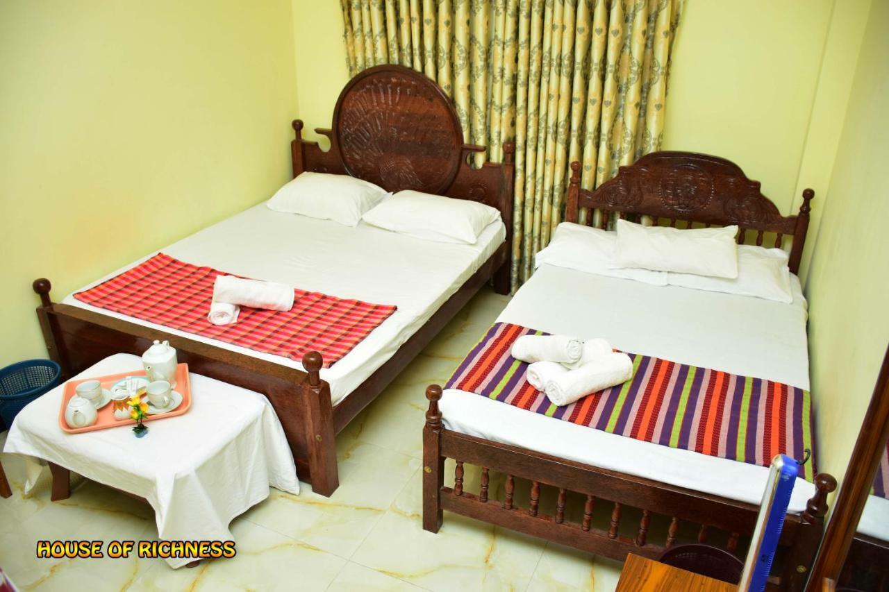 House Of Richness Hotell Negombo Exteriör bild