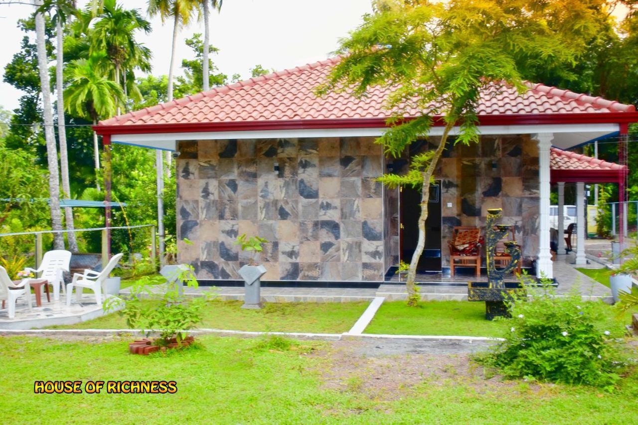 House Of Richness Hotell Negombo Exteriör bild